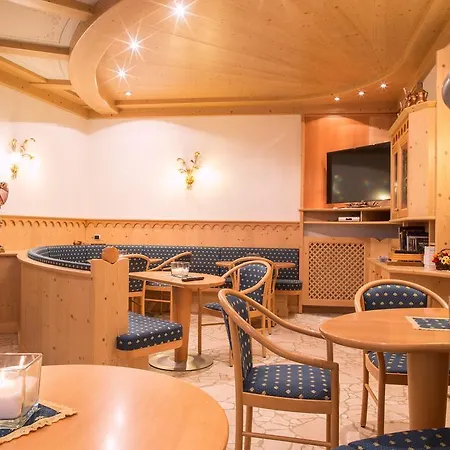Hotel Al Cervo 3*